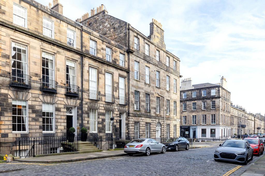 Northumberland Street - 3 bedroom apartment to rent
