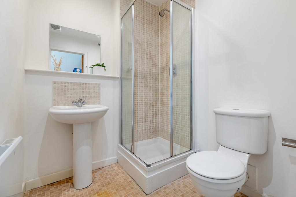 En Suite 1