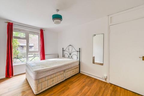 1 bedroom flat to rent, Heath Road, Battersea, London, SW8