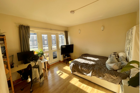 3 bedroom maisonette to rent, Hillrise Mansions, Warltersville Road, London