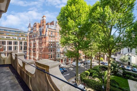 5 bedroom apartment for sale, Iverna Court, London, W8