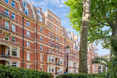 5 bedroom apartment for sale, Iverna Court, London, W8