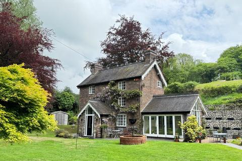 3 bedroom cottage for sale, Moddershall Oaks, Stone