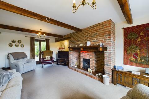 4 bedroom detached house for sale, Main Road, Anslow