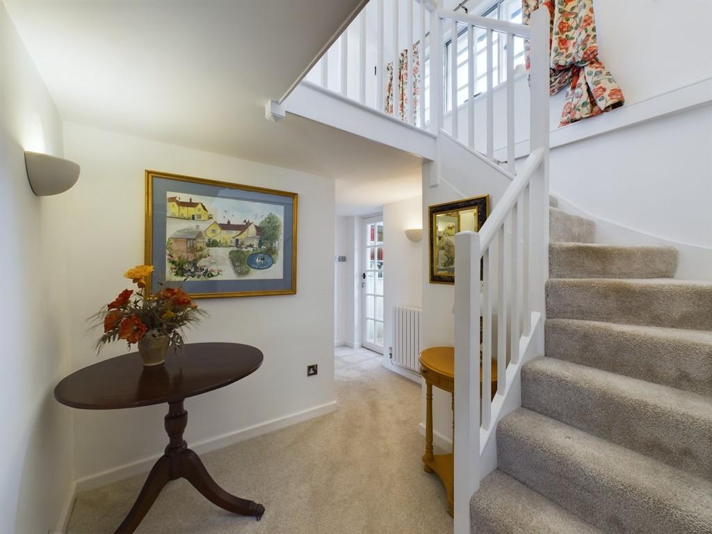 Hallway to stairs