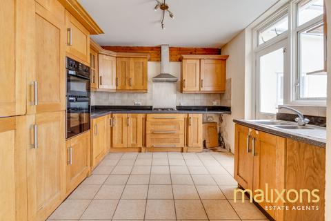 3 bedroom semi-detached house for sale, London SW16