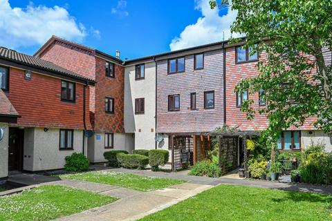 2 bedroom flat for sale, Coniston Close, Raynes Park, London, SW20