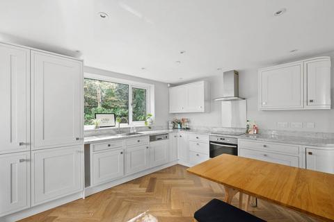 3 bedroom end of terrace house to rent, Great Brownings, Dulwich, London, SE21