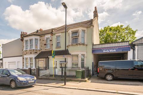 3 bedroom end of terrace house for sale, RECTORY ROAD, Manor Park, London, E12
