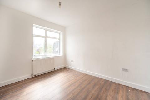 1 bedroom flat to rent, Walpole Road, E17, Walthamstow, London, E17