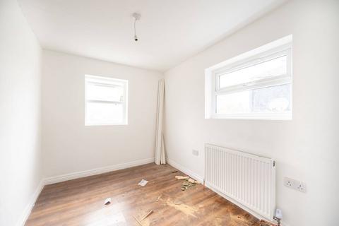 1 bedroom flat to rent, Walpole Road, E17, Walthamstow, London, E17