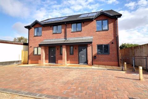 3 bedroom semi-detached house for sale, Rickerscote Road, Stafford, ST17 4HE