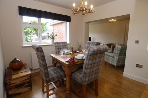 69 All Hallowes Drive, Tickhill, Doncaster, DN11 9JS