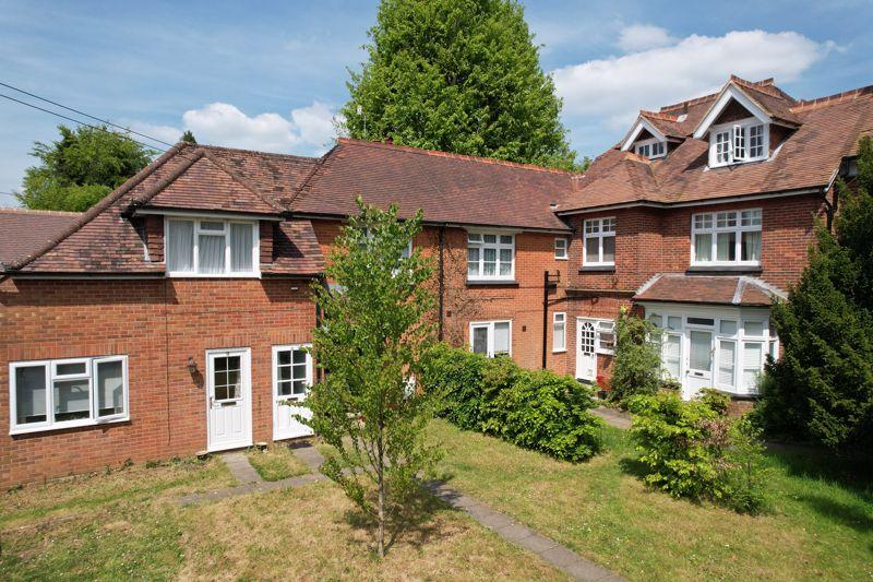 Busbridge Lane, Godalming 1 bed for sale £200,000