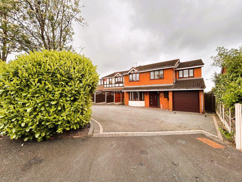 Swallowdale, Shire Ridge, Walsall... 4 bed detached house - £425,000