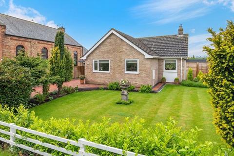 2 bedroom detached bungalow for sale, 10 Church Lane, Timberland