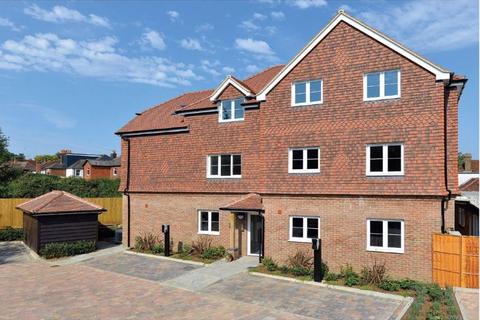 undefined, Owen Road, Godalming GU7