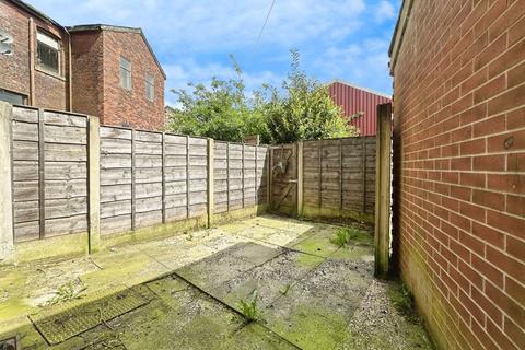 2 bedroom terraced house for sale, Hall Street, Bury