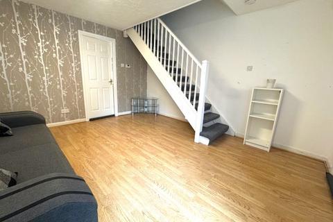 2 bedroom terraced house to rent, Hanover Avenue, London