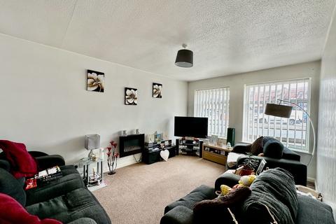 1 bedroom flat for sale, Wolfreton Court, Hull HU10