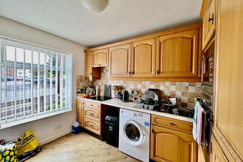 1 bedroom flat for sale, Wolfreton Court, Hull HU10