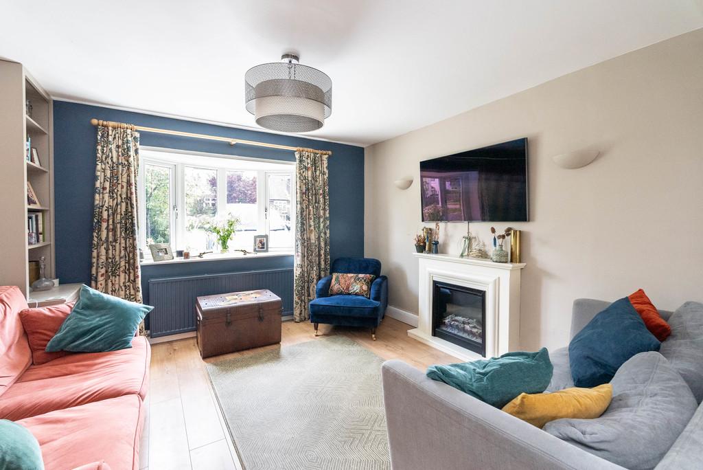 Deepdene Avenue Road, Dorking 3 bed semidetached house for sale £650,000