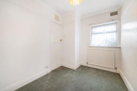 4 Melrose Crescent, Orpington, BR6 9NT