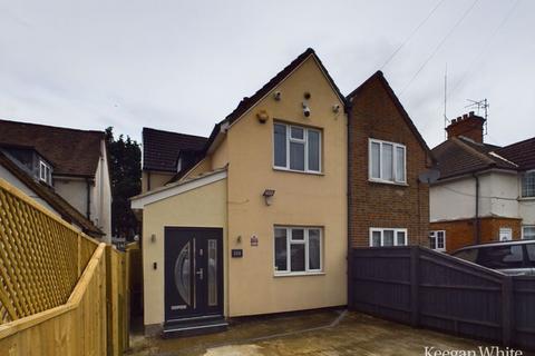 3 bedroom semi-detached house for sale, Level Garden, Close to Town, Extended Acommodation