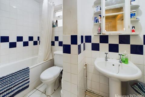 102 Bowerdean Road, High Wycombe, HP13 6AZ