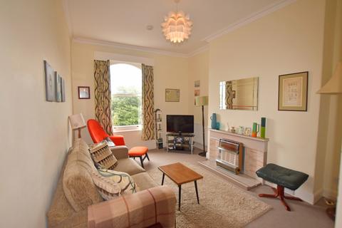 1 bedroom apartment for sale, Grosvenor Crescent, Scarborough YO11