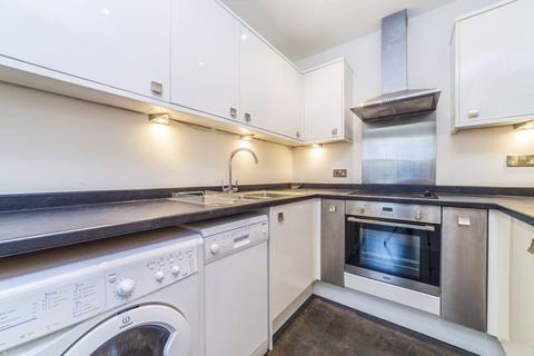 2 bedroom apartment to rent, HARWOOD ROAD, FULHAM