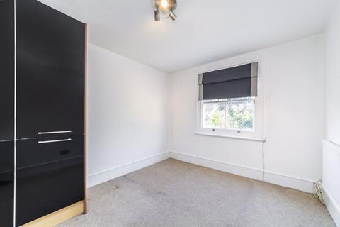 2 bedroom apartment to rent, HARWOOD ROAD, FULHAM