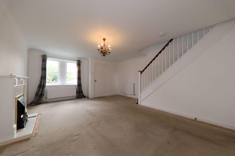 Byewaters, Watford WD18 3 bed semidetached house to rent £1,895 pcm (£437 pw)