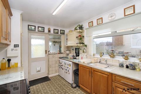 3 bedroom semi-detached bungalow for sale, Ryecroft Drive, Withernsea, HU19