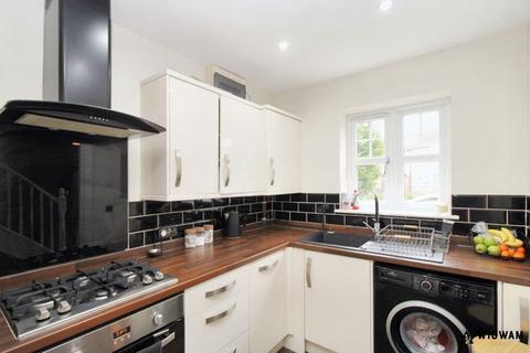 3 bedroom end of terrace house for sale, Pools Brook Park, Kingswood, HU7