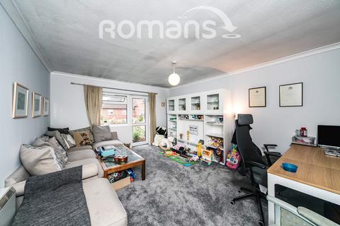 2 bedroom apartment to rent, Sarum Court, Parkhouse Lane