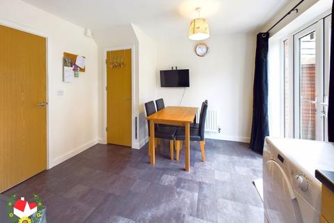 3 bedroom end of terrace house for sale, Hawthorn Close, Hardwicke, Gloucester