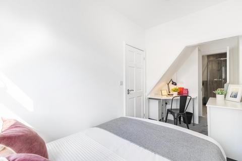 5 bedroom house to rent, Carberry Terrace, Leeds LS6