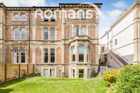 3 bedroom apartment to rent, Apsley Road, BS8