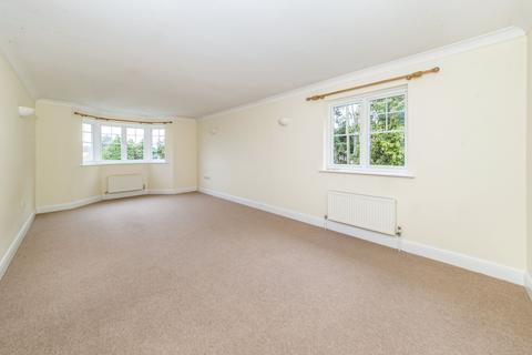 2 bedroom property to rent, London Road, East Grinstead