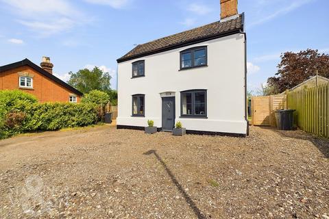 3 bedroom detached house for sale, Norwich Road, Dickleburgh, Diss