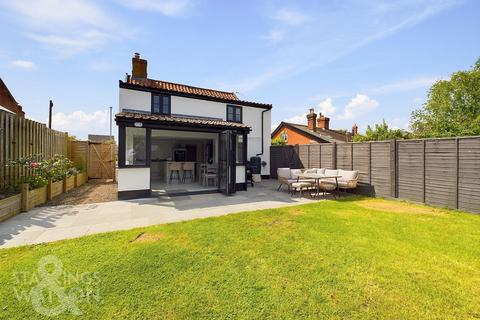 3 bedroom detached house for sale, Norwich Road, Dickleburgh, Diss