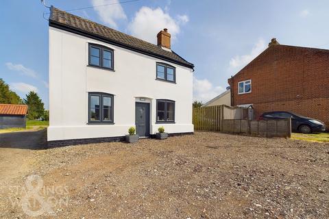 3 bedroom detached house for sale, Norwich Road, Dickleburgh, Diss