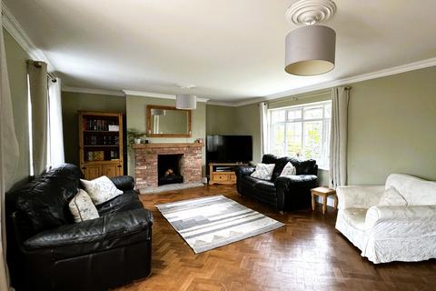 2 bedroom detached house for sale, Gloucester Crescent, Melton Mowbray