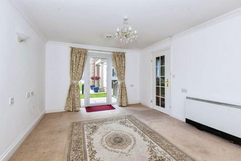 1 bedroom flat for sale, Albany Place, Egham TW20