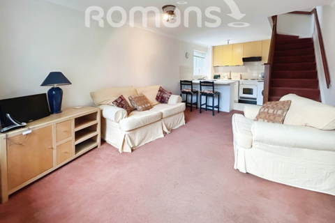 1 bedroom terraced house to rent, Kingfisher Close