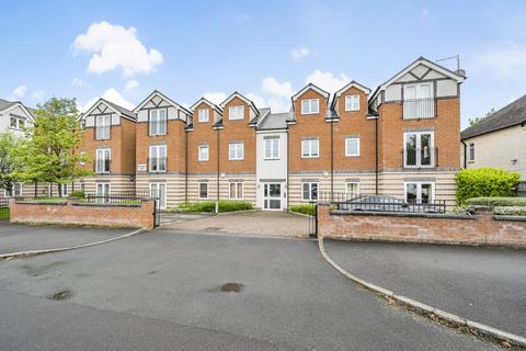 2 bedroom flat for sale, Roundhay Court, Sutherland Avenue, Roundhay, Leeds, LS8