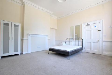 1 bedroom in a house share to rent, St. Marys Square, Gloucester GL1