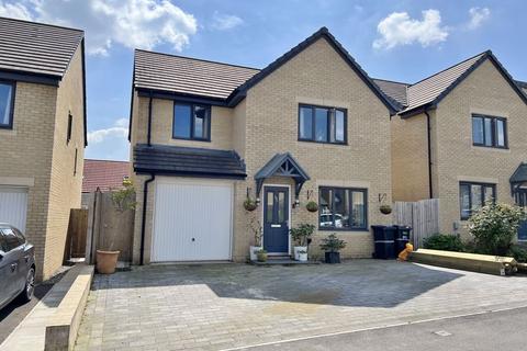 4 bedroom detached house for sale, Blackberry Road, Frome