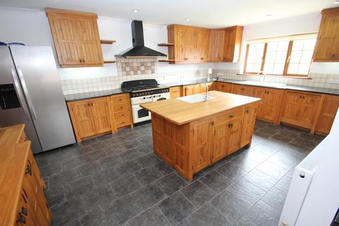 5 bedroom detached house for sale, Barnhall Road, Tolleshunt Knights